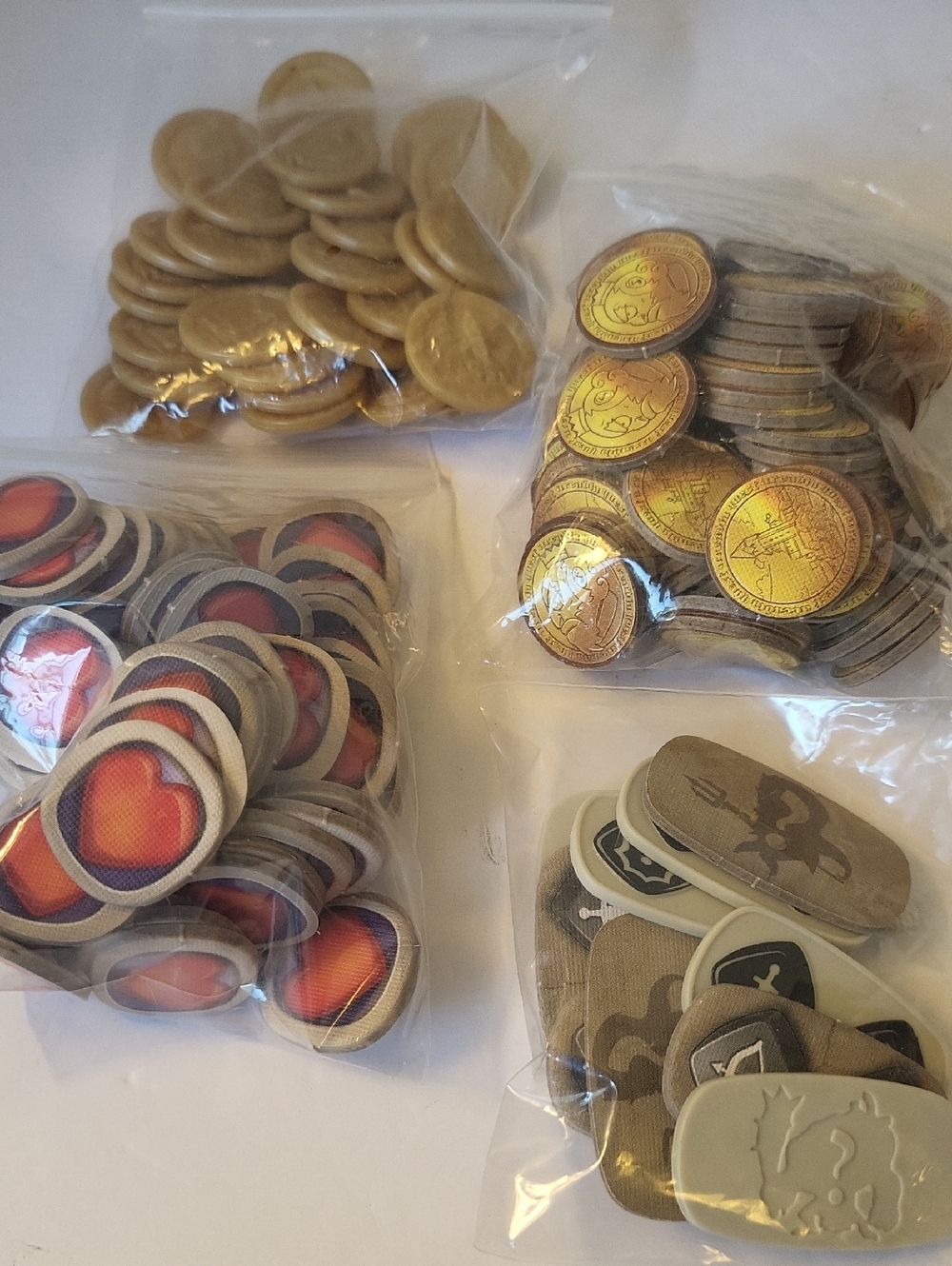 Lot Of 170 Assorted Arcadia Quest Game Tokens #0521C